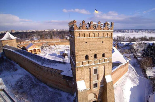 Луцк. Замок Любарта. Туры из Одессы.
